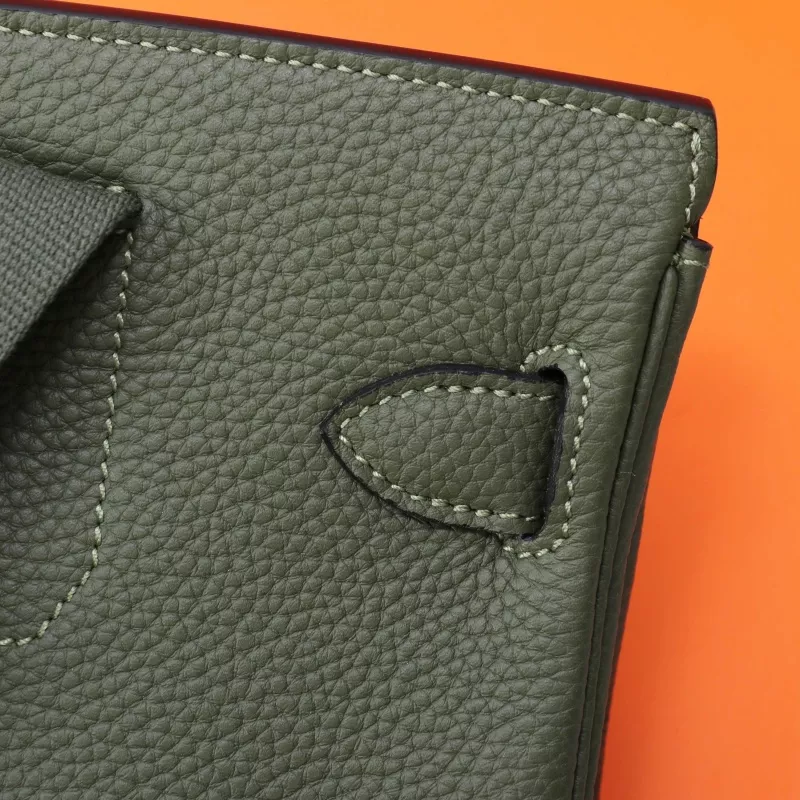 Hermes AAA Quality Messenger Bags For Unisex Vibrant 1655