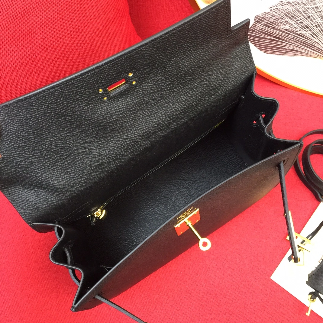 Hermes AAA Quality Messenger Bags For Women AllSeason 1298