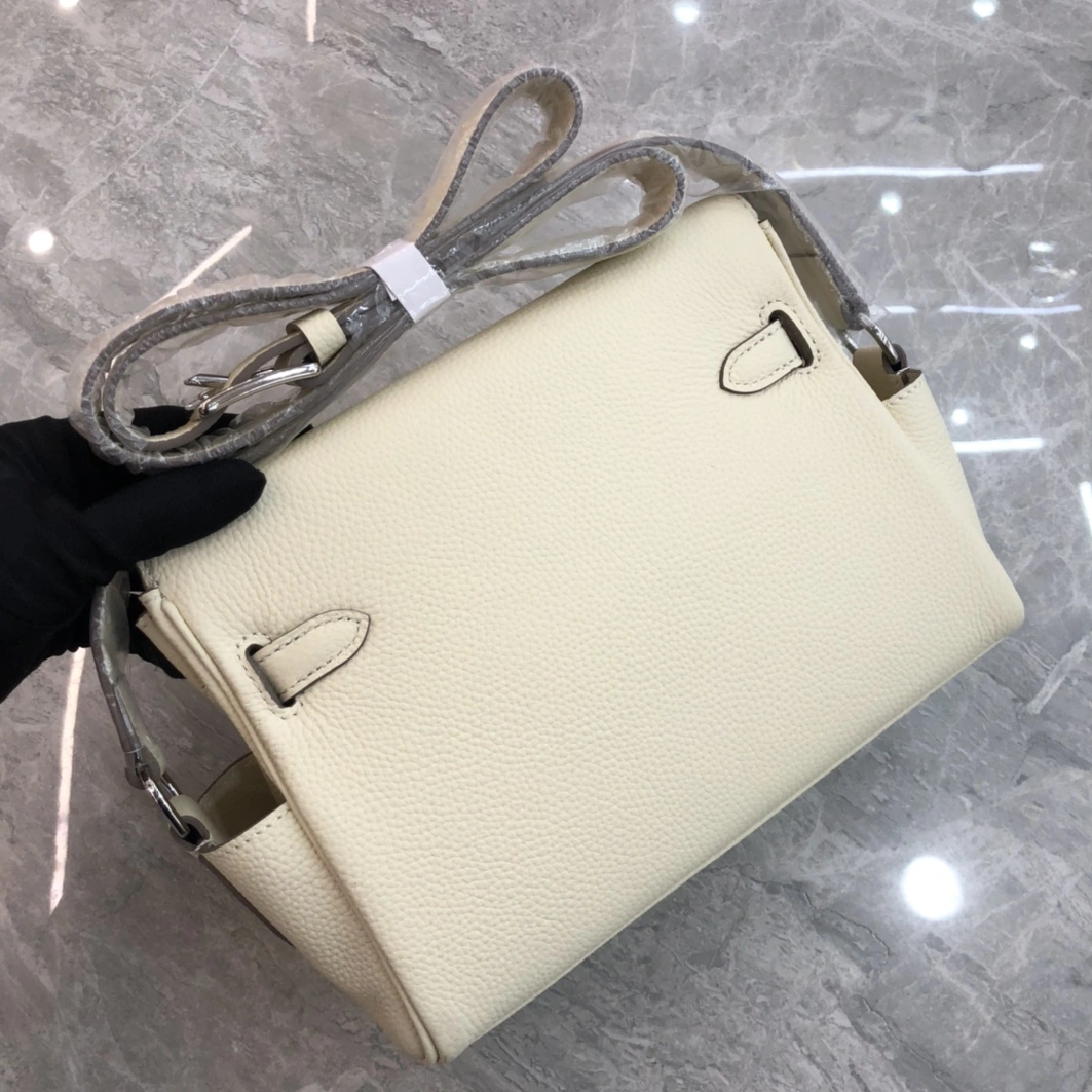 Hermes AAA Quality Messenger Bags For Women Durable 7325