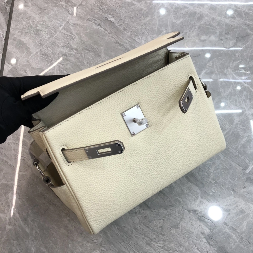 Hermes AAA Quality Messenger Bags For Women Durable 7325