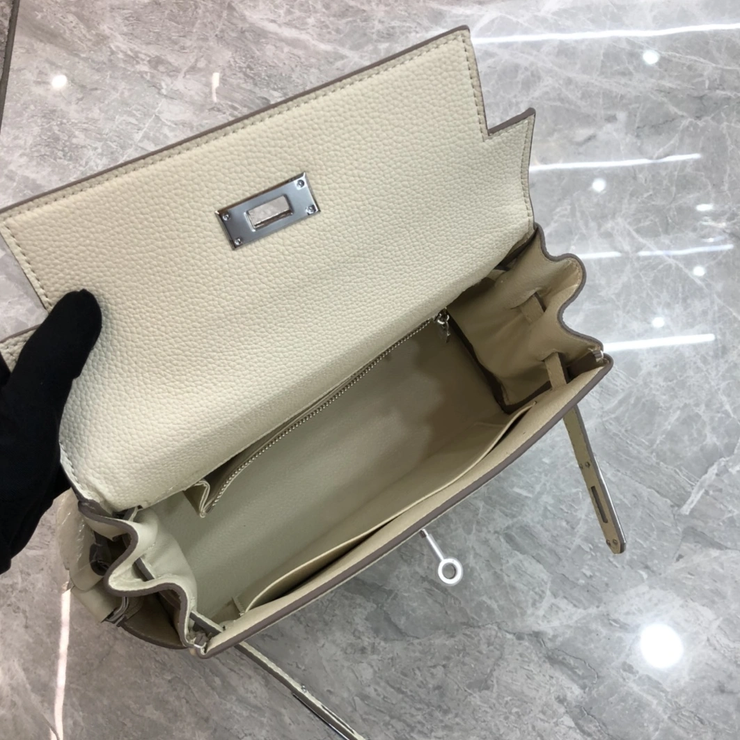 Hermes AAA Quality Messenger Bags For Women Durable 7325