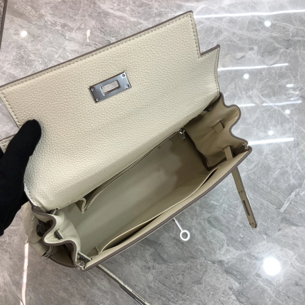Hermes AAA Quality Messenger Bags For Women Durable 7732