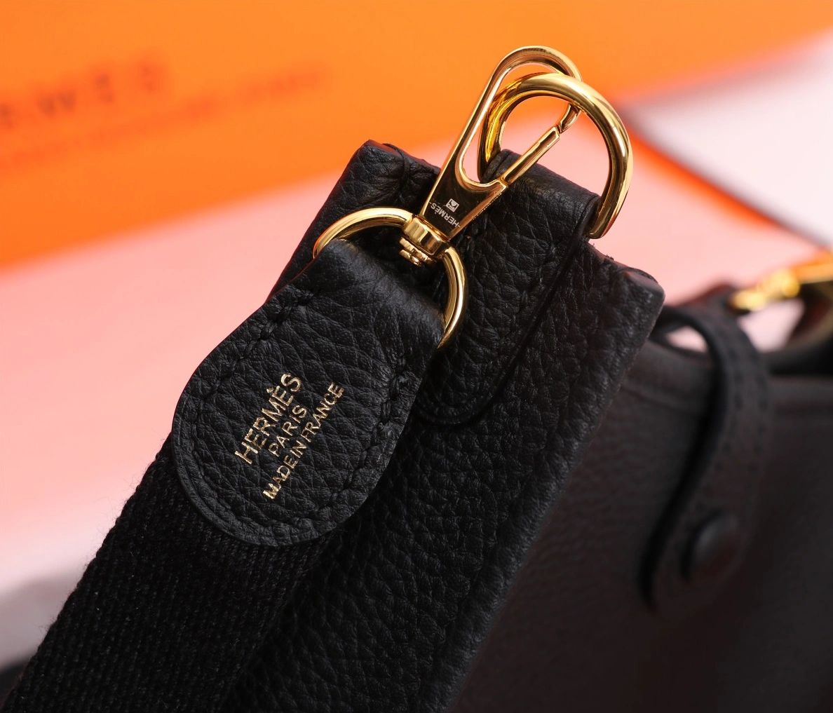 Hermes AAA Quality Messenger Bags For Women Durable 9676