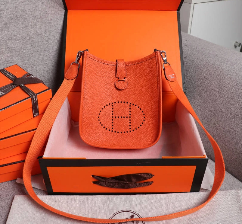 Hermes AAA Quality Messenger Bags For Women Elegant 5638