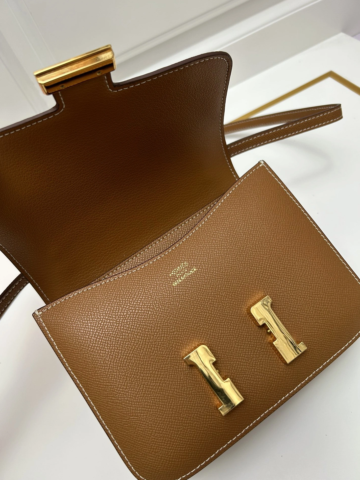 Hermes AAA Quality Messenger Bags For Women Fashionable 2659