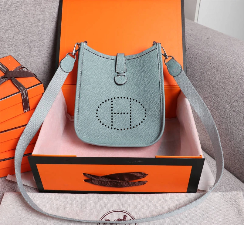 Hermes AAA Quality Messenger Bags For Women GoAnywhere 1841