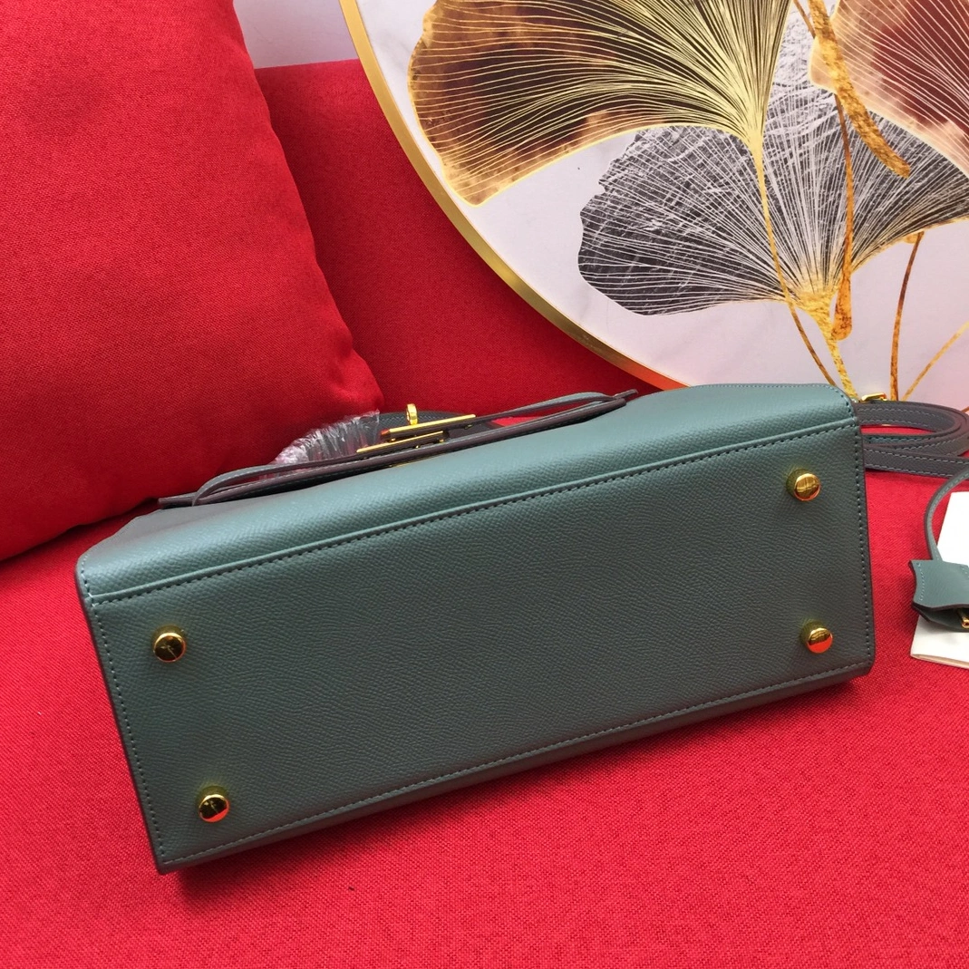 Hermes AAA Quality Messenger Bags For Women HighQuality 3253
