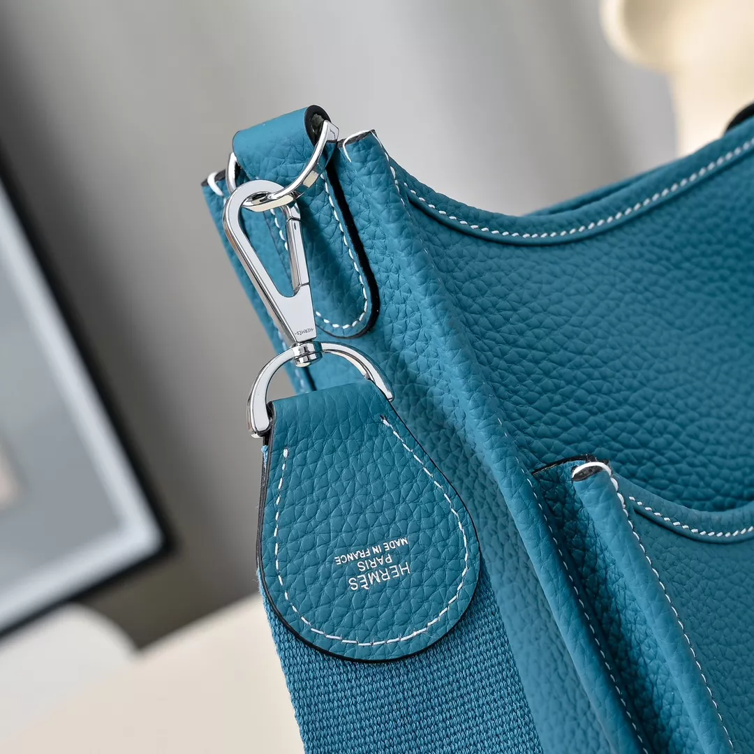 Hermes AAA Quality Messenger Bags For Women Lightweight 1305
