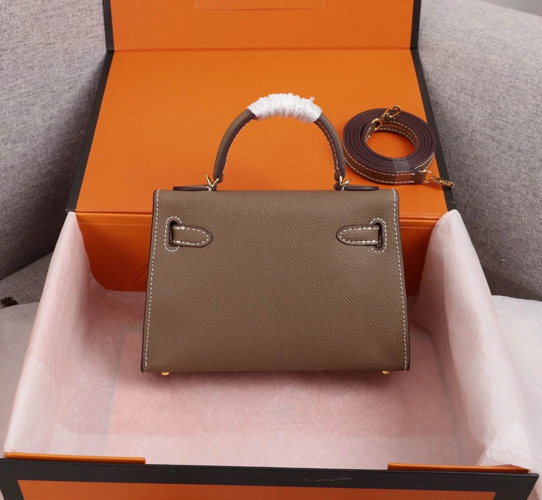 Hermes AAA Quality Messenger Bags For Women Minimalist 524