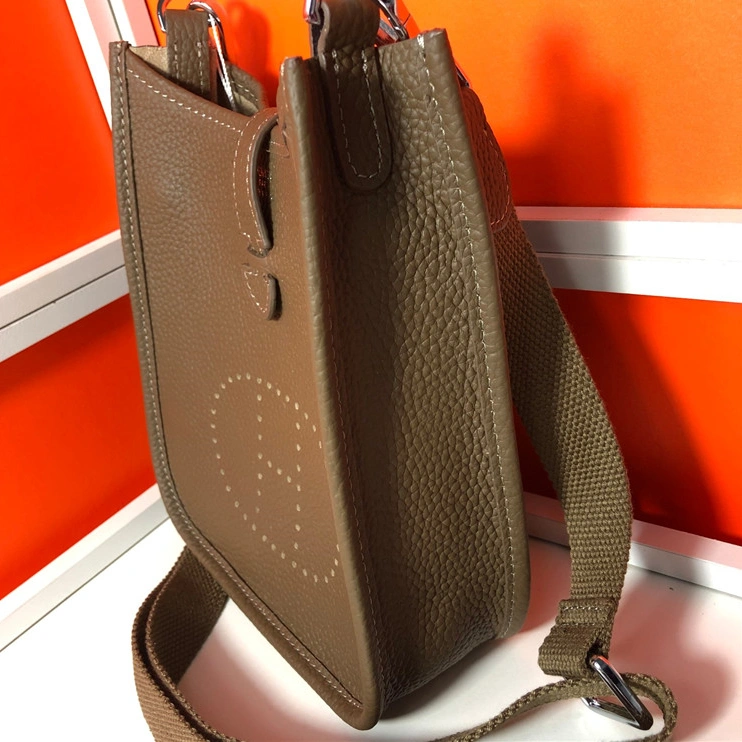 Hermes AAA Quality Messenger Bags For Women Minimalist 8640