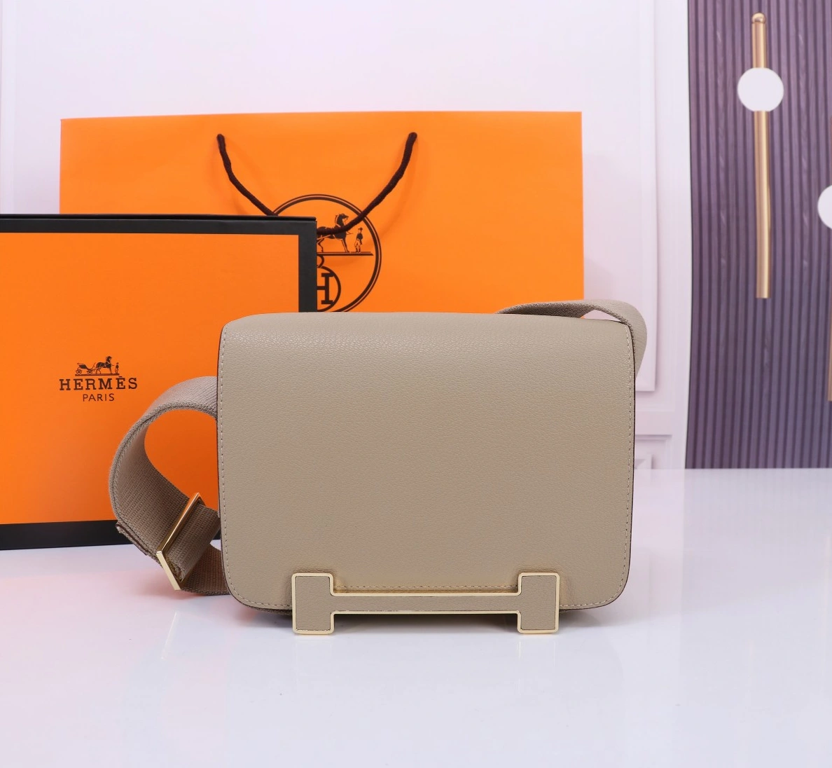 Hermes AAA Quality Messenger Bags For Women Modern 2956