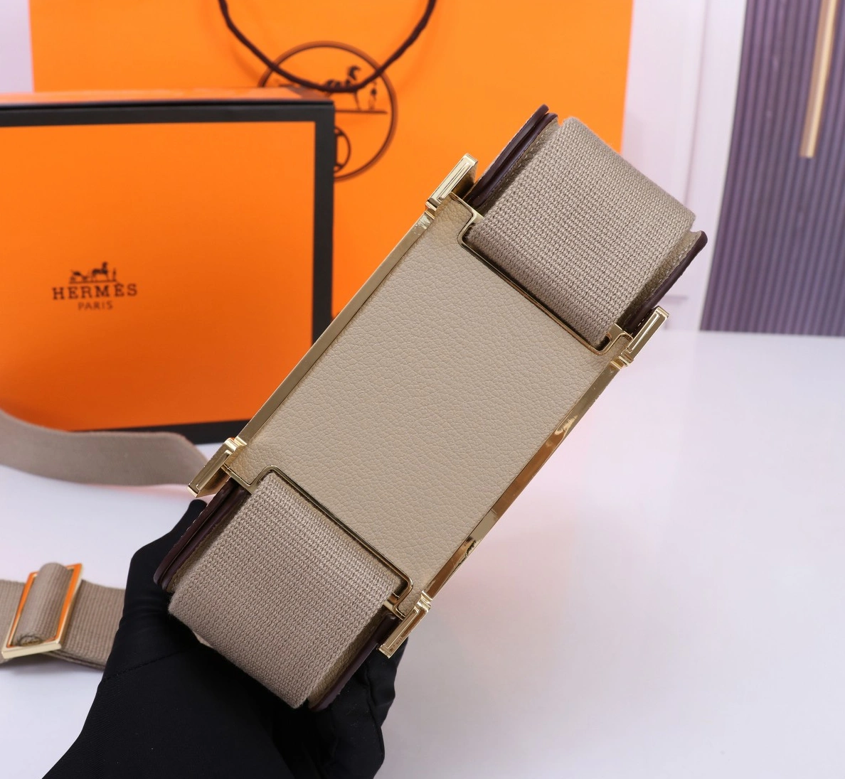 Hermes AAA Quality Messenger Bags For Women Modern 2956