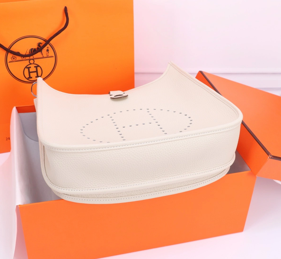 Hermes AAA Quality Messenger Bags For Women ModernLook 6972