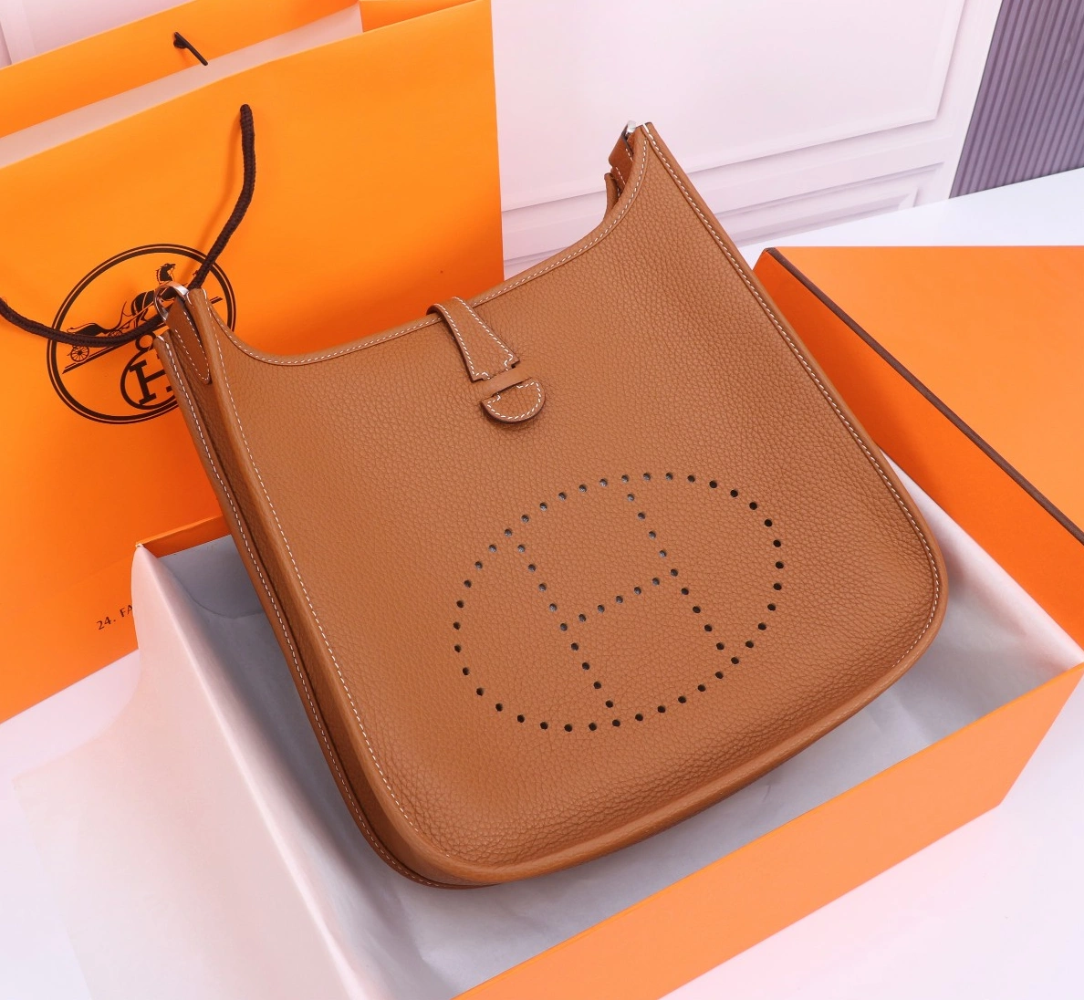 Hermes AAA Quality Messenger Bags For Women Practical 7069