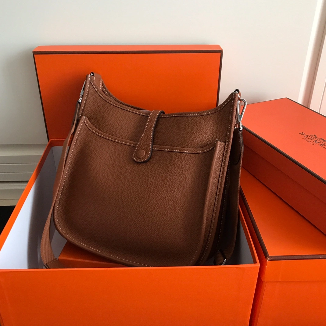 Hermes AAA Quality Messenger Bags For Women Refined 4325