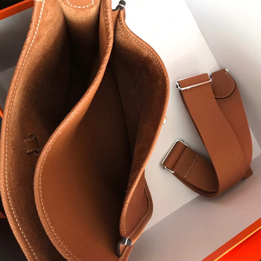 Hermes AAA Quality Messenger Bags For Women Refined 4325