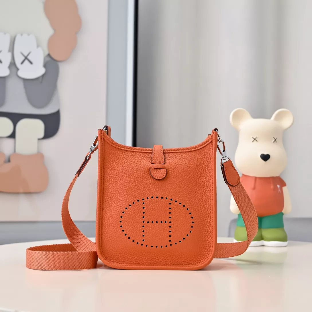 Hermes AAA Quality Messenger Bags For Women Resilient 2062
