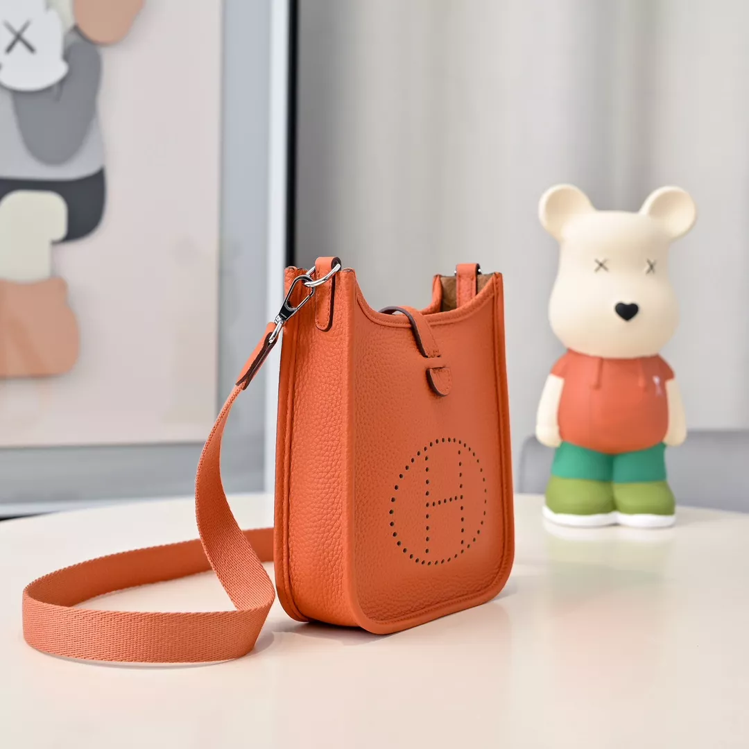 Hermes AAA Quality Messenger Bags For Women Resilient 2062