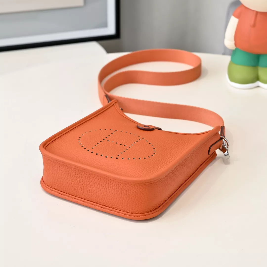 Hermes AAA Quality Messenger Bags For Women Resilient 2062