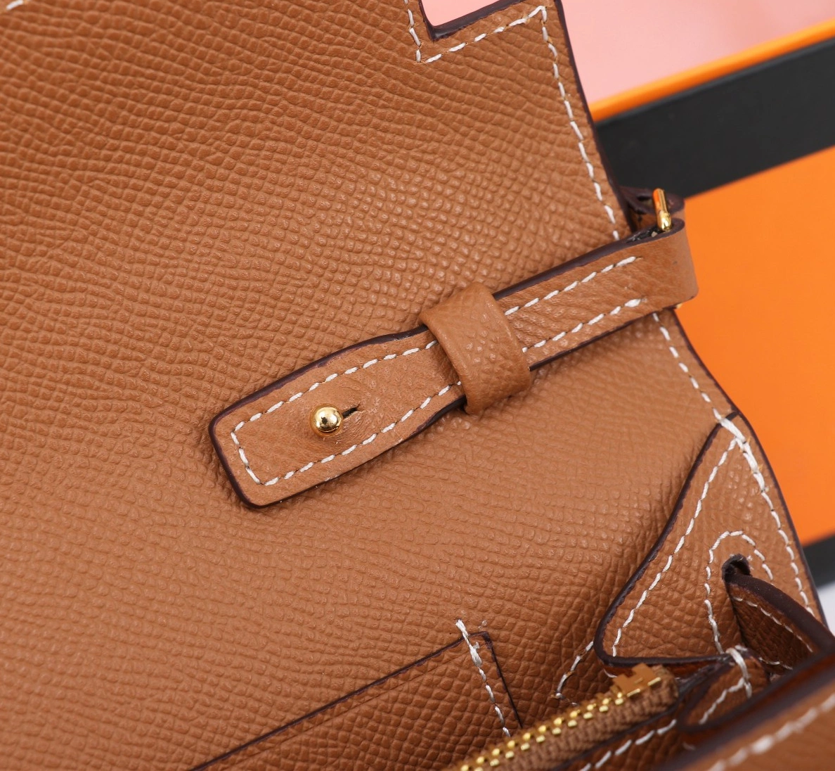 Hermes AAA Quality Messenger Bags For Women Sleek 4616