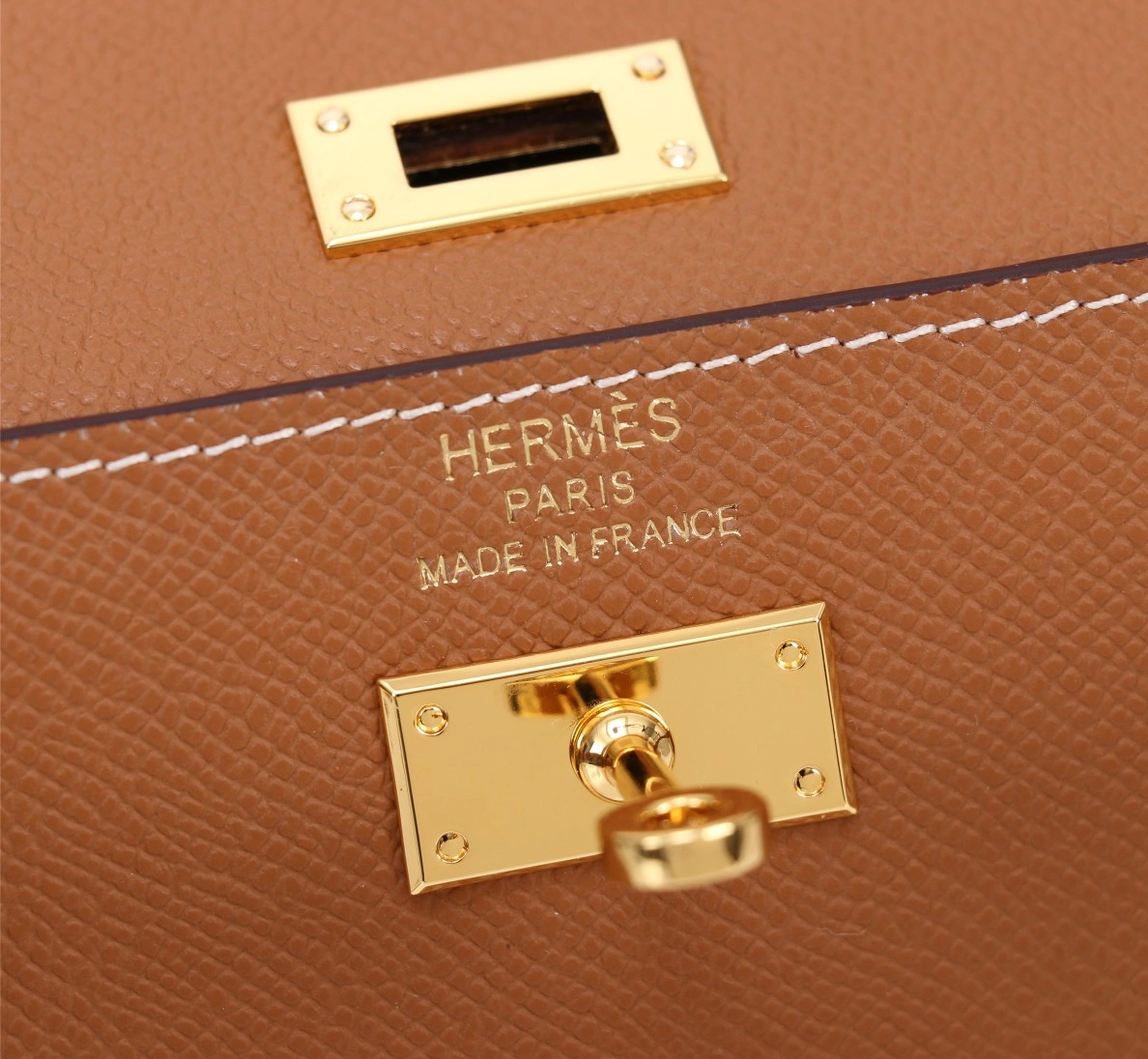Hermes AAA Quality Messenger Bags For Women Sleek 4616