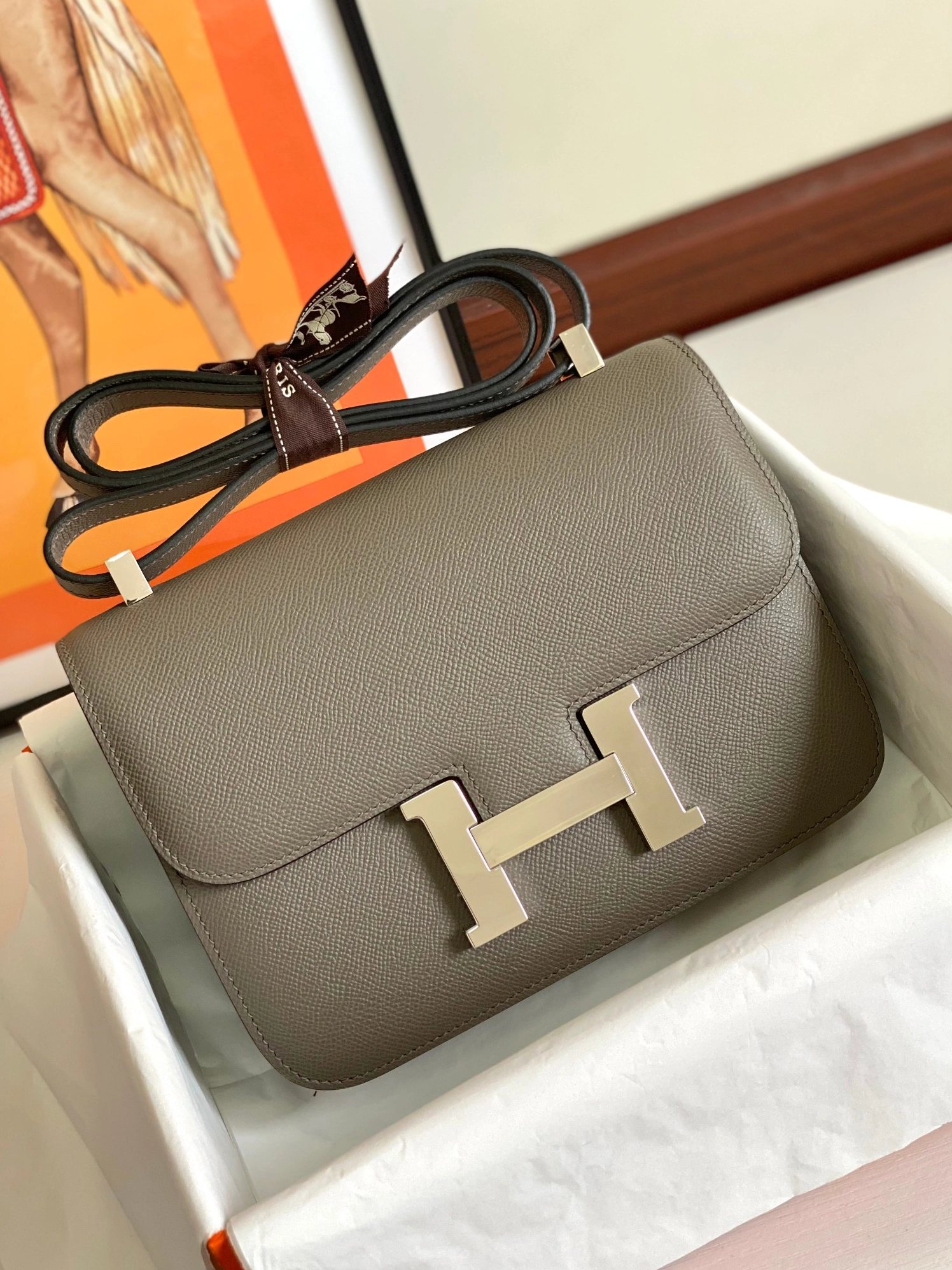 Hermes AAA Quality Messenger Bags For Women Sleek 6690