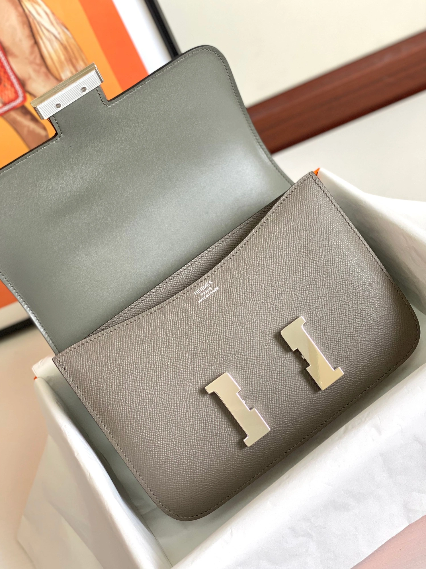 Hermes AAA Quality Messenger Bags For Women Sleek 6690