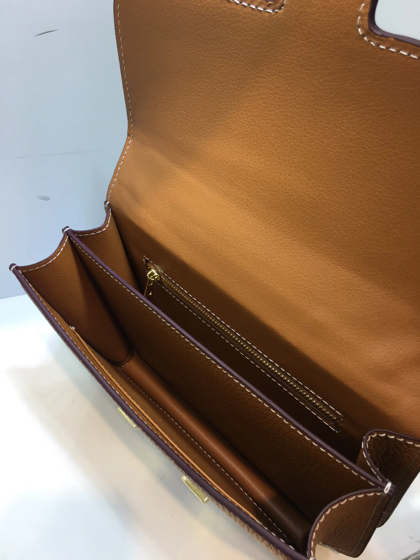 Hermes AAA Quality Messenger Bags For Women Sleek 9890