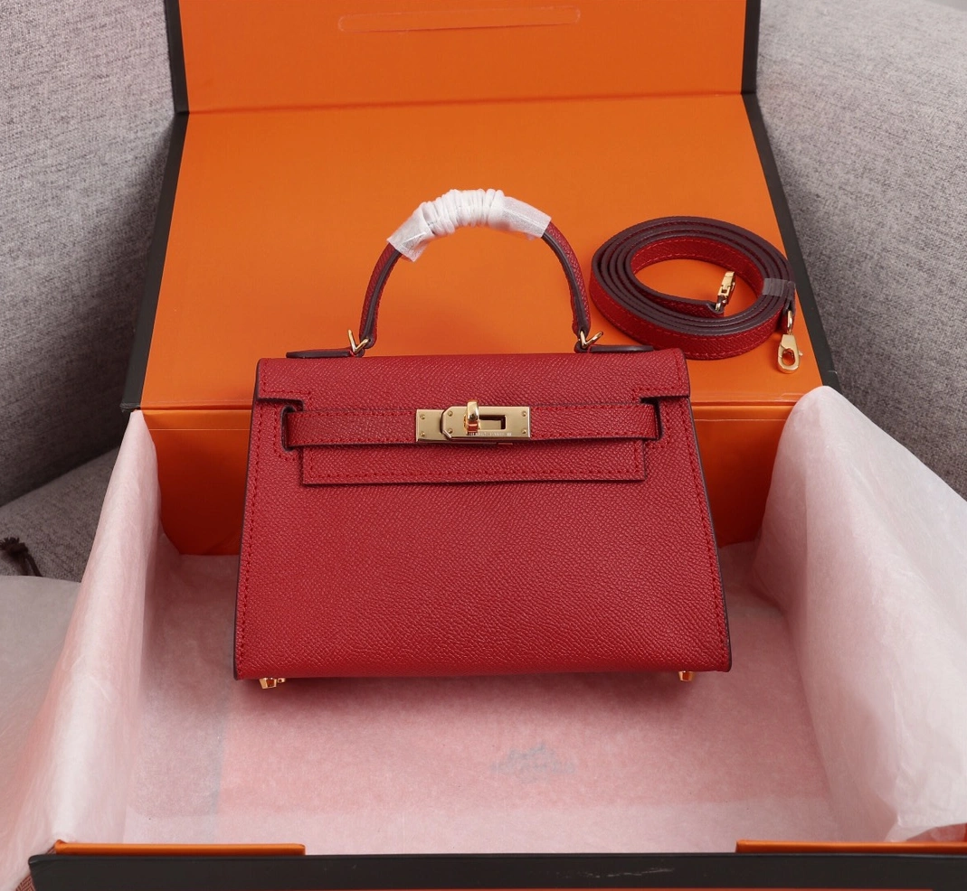 Hermes AAA Quality Messenger Bags For Women Sophisticated 181