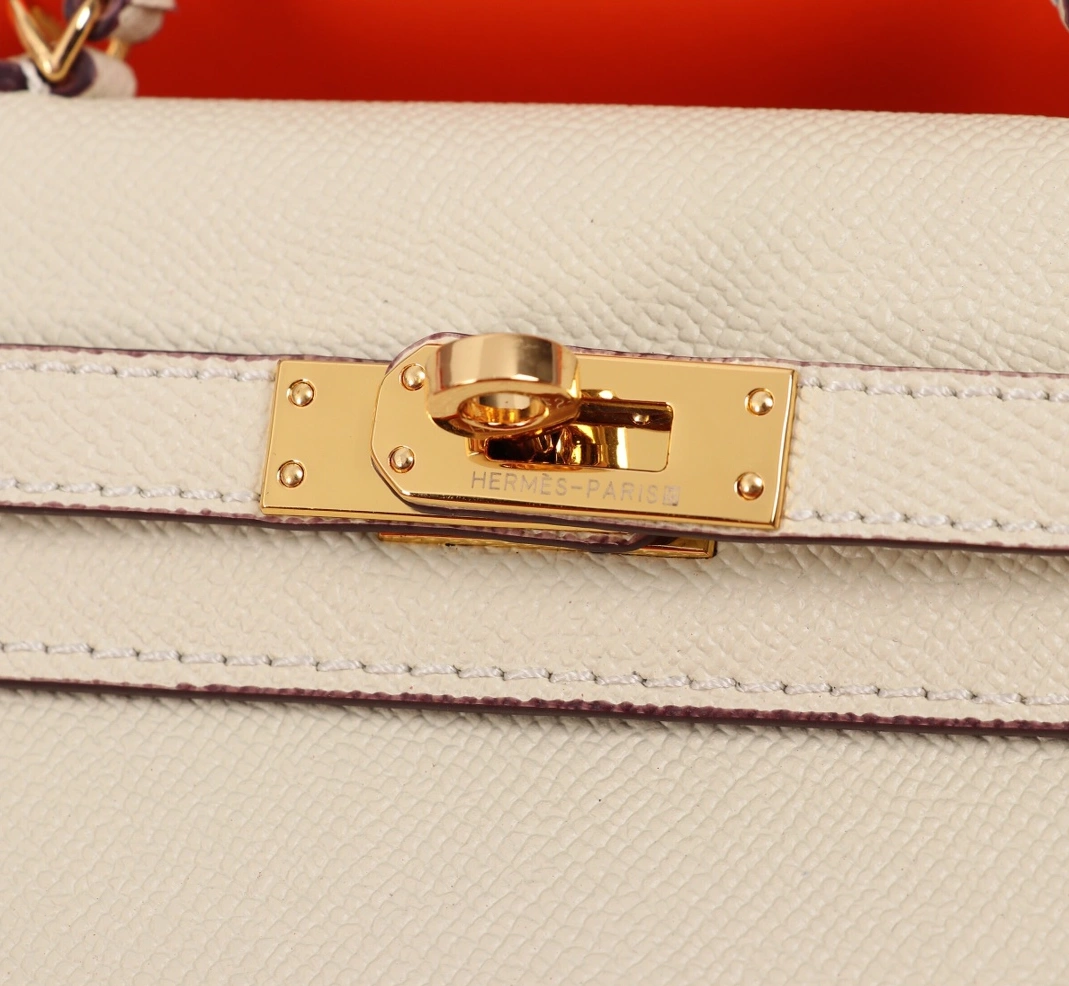 Hermes AAA Quality Messenger Bags For Women StreetReady 2885