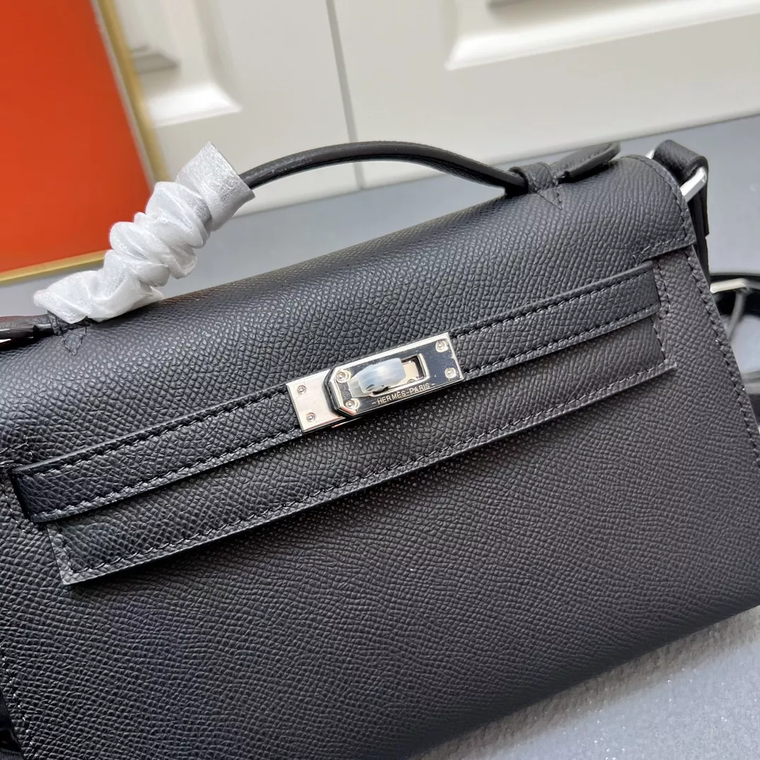 Hermes AAA Quality Messenger Bags For Women Trendsetting 8529