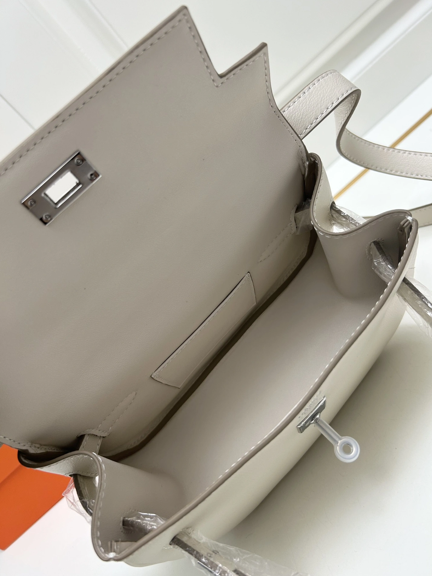 Hermes AAA Quality Messenger Bags For Women Unique 6765