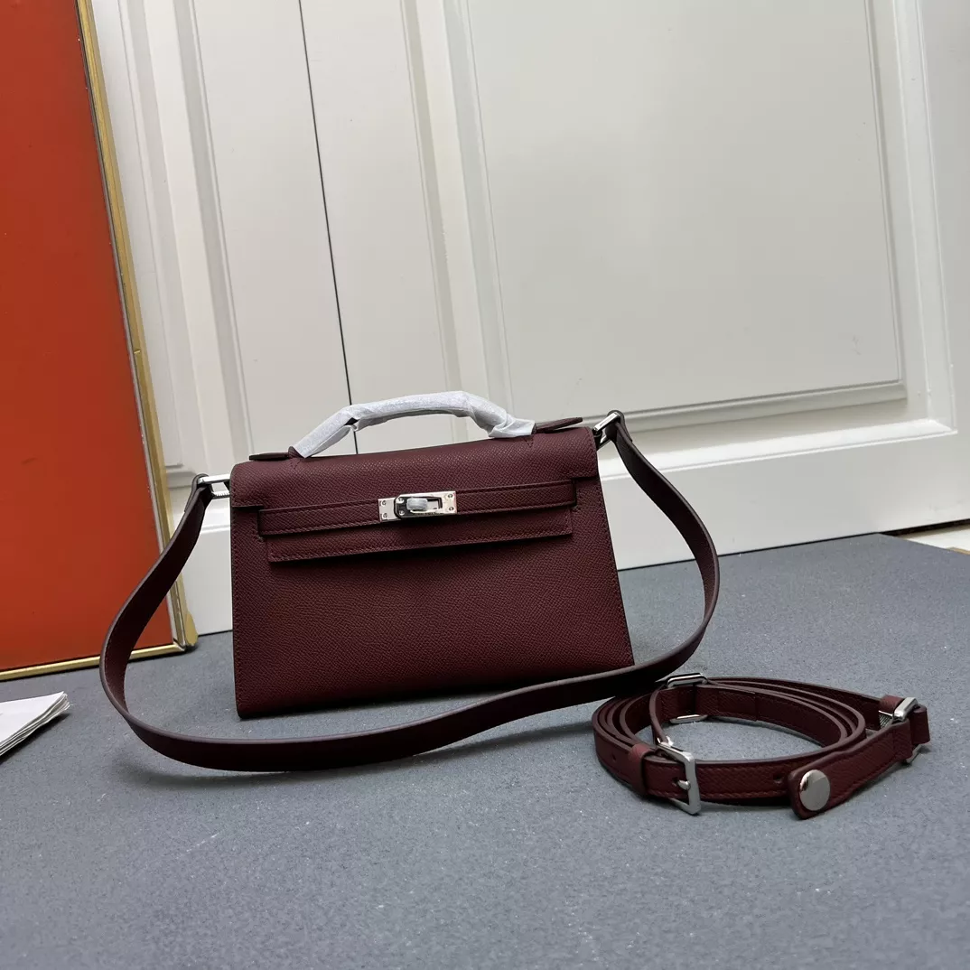 Hermes AAA Quality Messenger Bags For Women Unique 7400