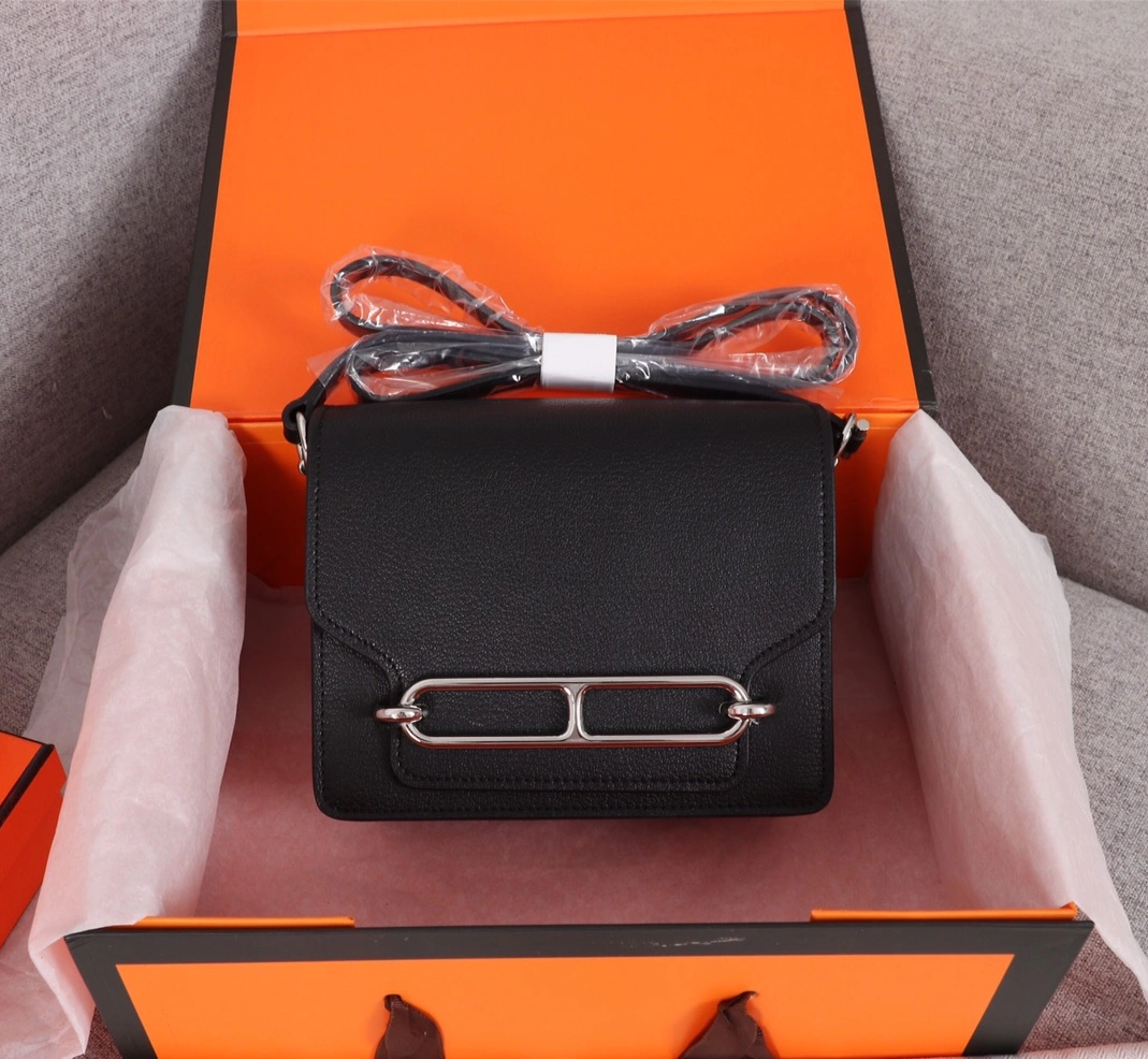 Hermes AAA Quality Messenger Bags For Women Versatile 8122