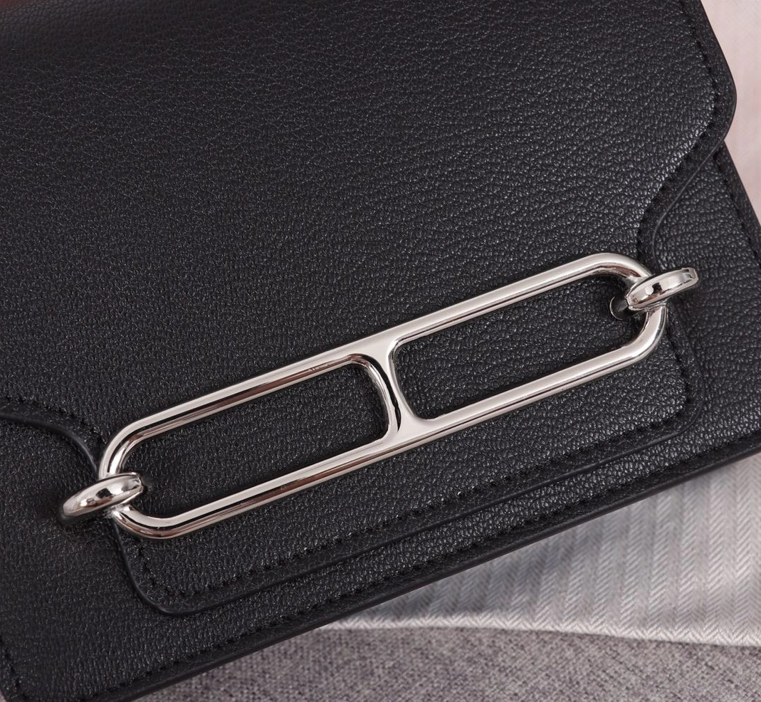 Hermes AAA Quality Messenger Bags For Women Versatile 8122
