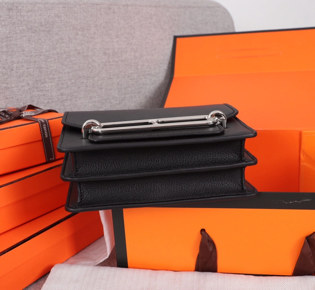 Hermes AAA Quality Messenger Bags For Women Versatile 8122