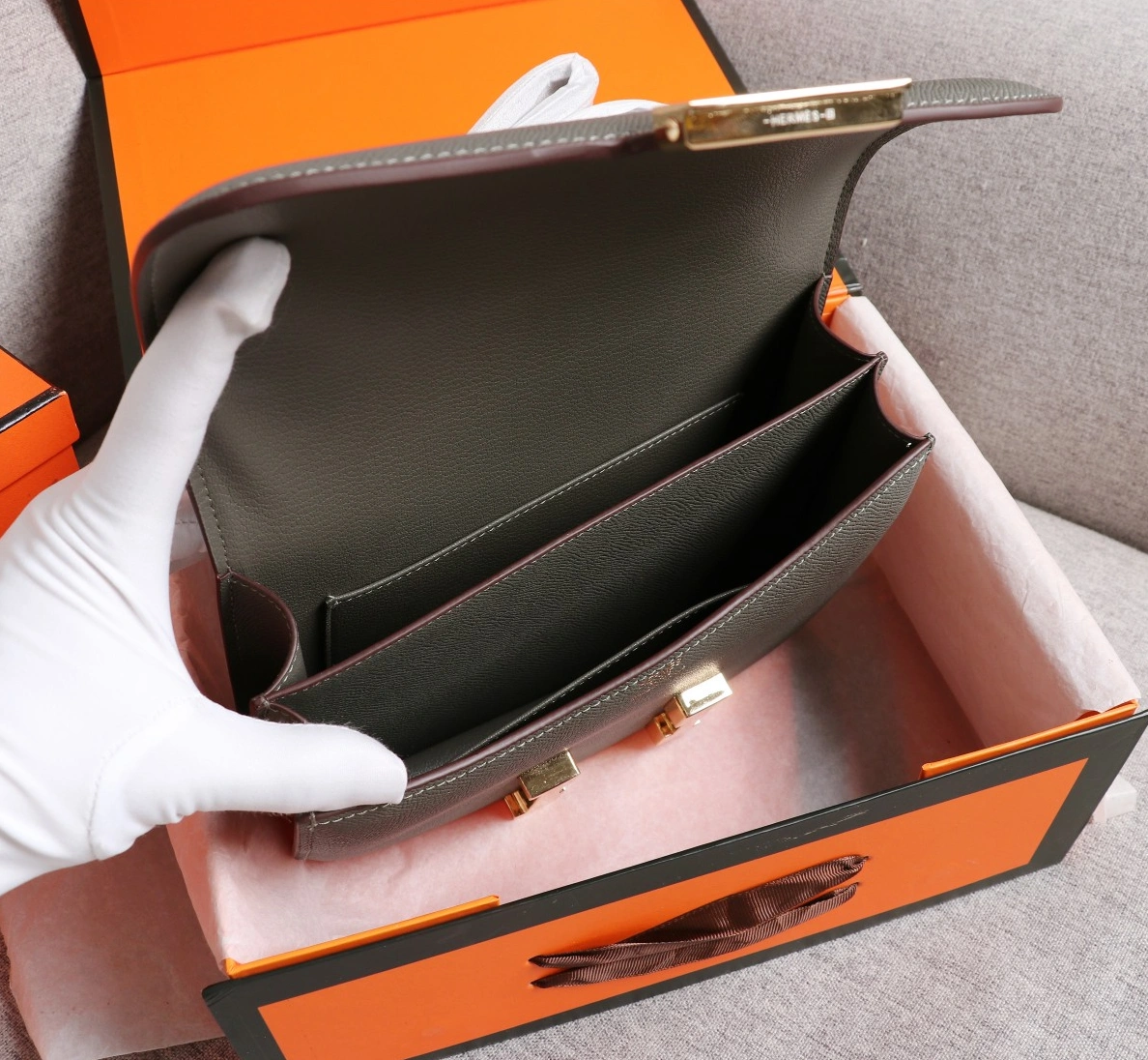 Hermes AAA Quality Messenger Bags For Women Versatile 9084