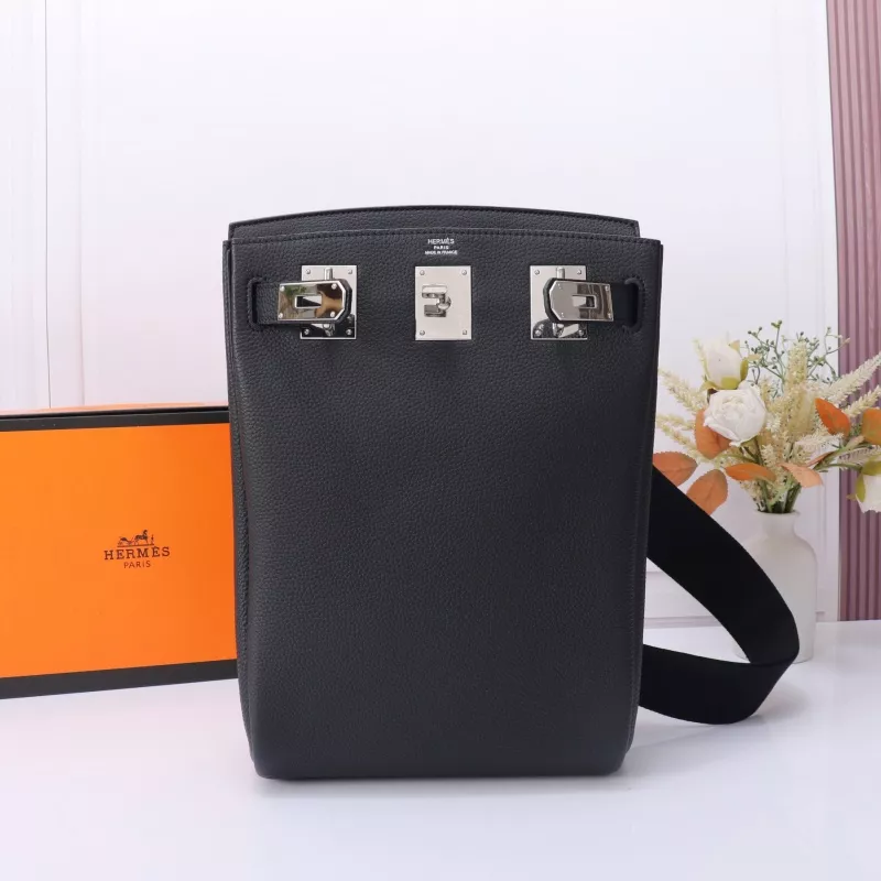 Hermes AAA Quality Messenger Bags In Black For Unisex Bright 9088