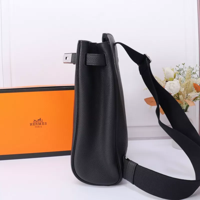 Hermes AAA Quality Messenger Bags In Black For Unisex Bright 9088