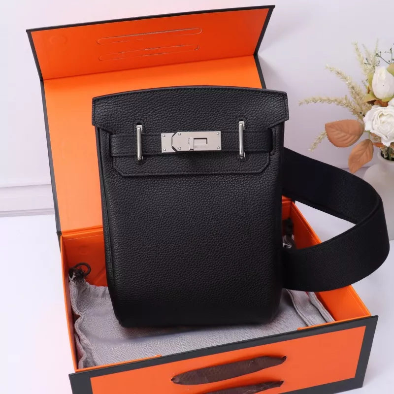 Hermes AAA Quality Messenger Bags In Black For Unisex SportInspired 627