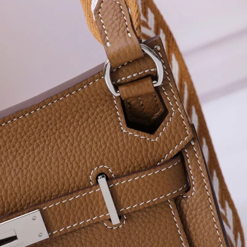 Hermes AAA Quality Messenger Bags In Brown For Unisex Soft 5692