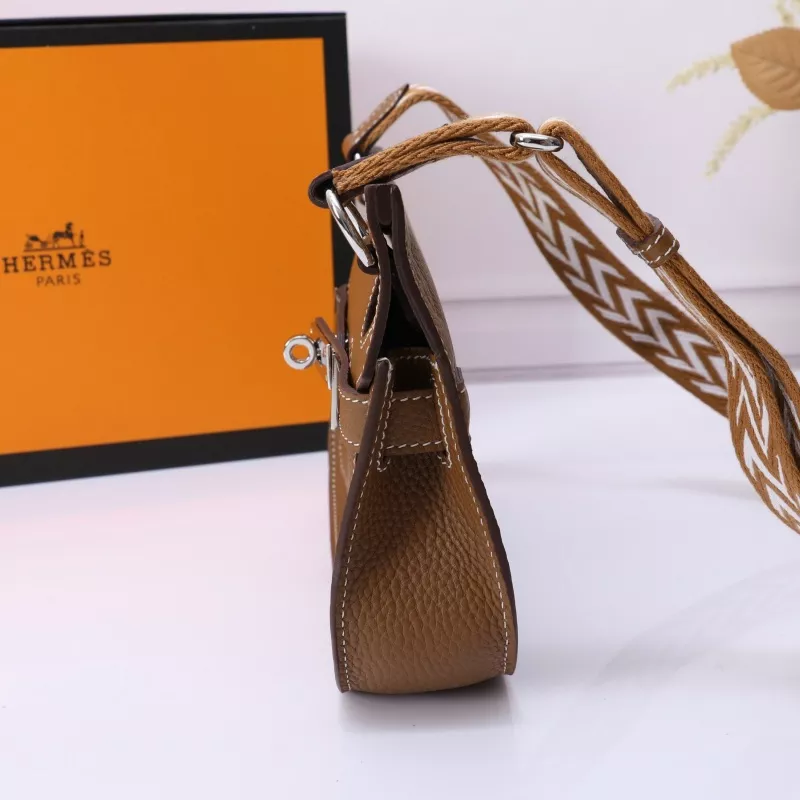 Hermes AAA Quality Messenger Bags In Brown For Unisex Soft 5692