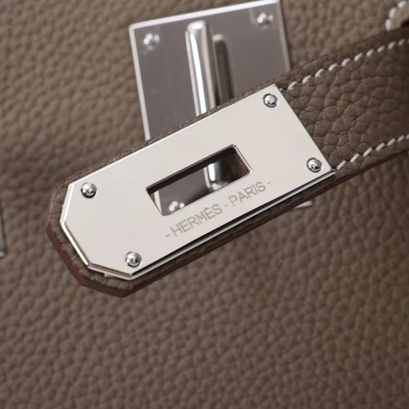 Hermes AAA Quality Messenger Bags In Coffee For Unisex Bold 2121