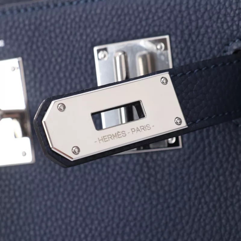 Hermes AAA Quality Messenger Bags In Navy For Unisex Trendsetting 2200