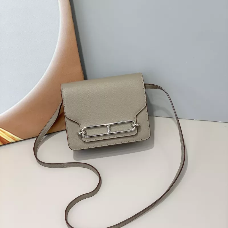 Hermes AAA Quality Messenger Bags In Silver For Women Functional 960