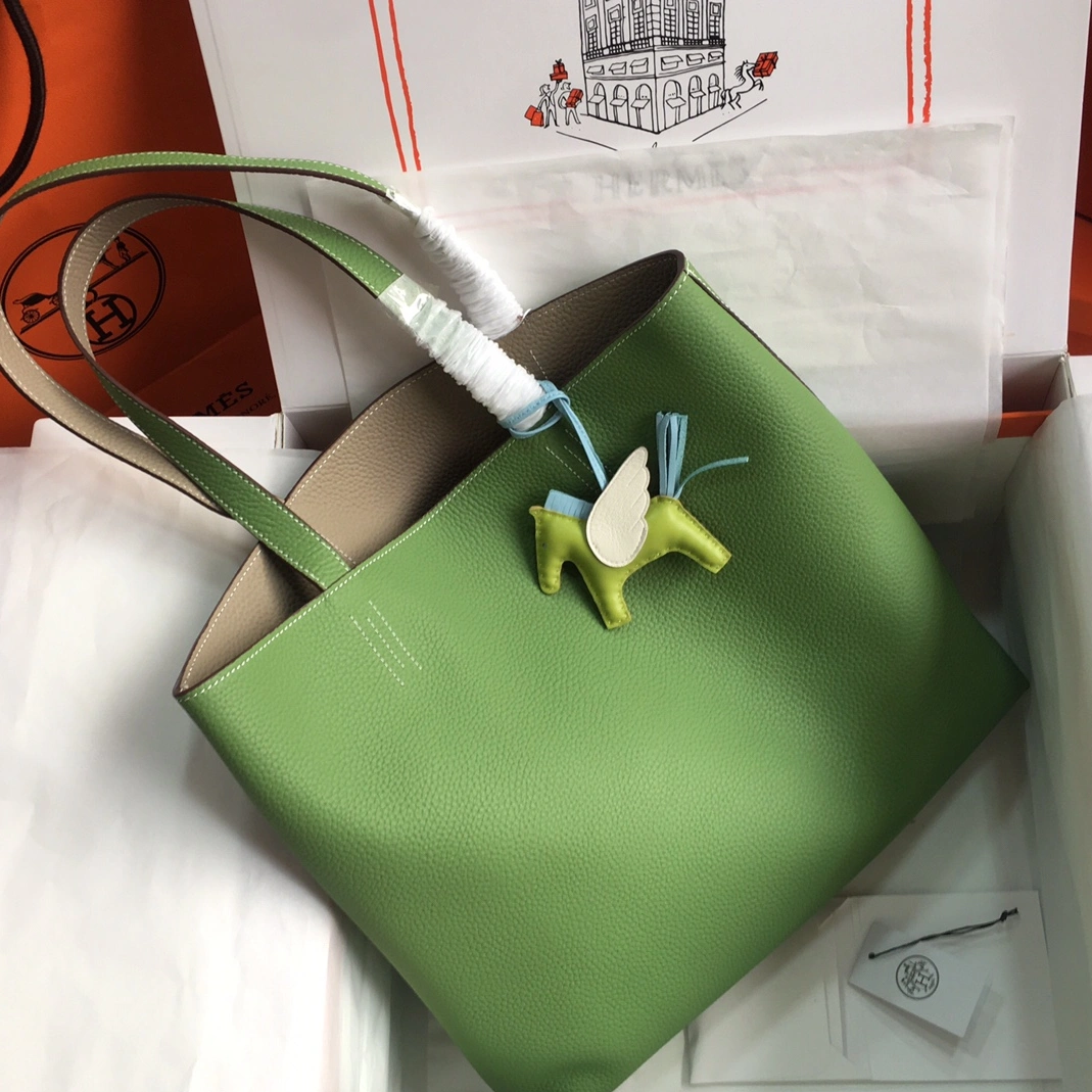 Hermes AAA Quality Shoulder Bags For Women AllSeason 303