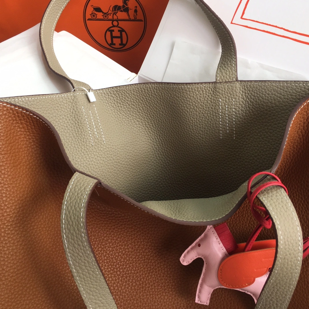 Hermes AAA Quality Shoulder Bags For Women AllSeason 7076