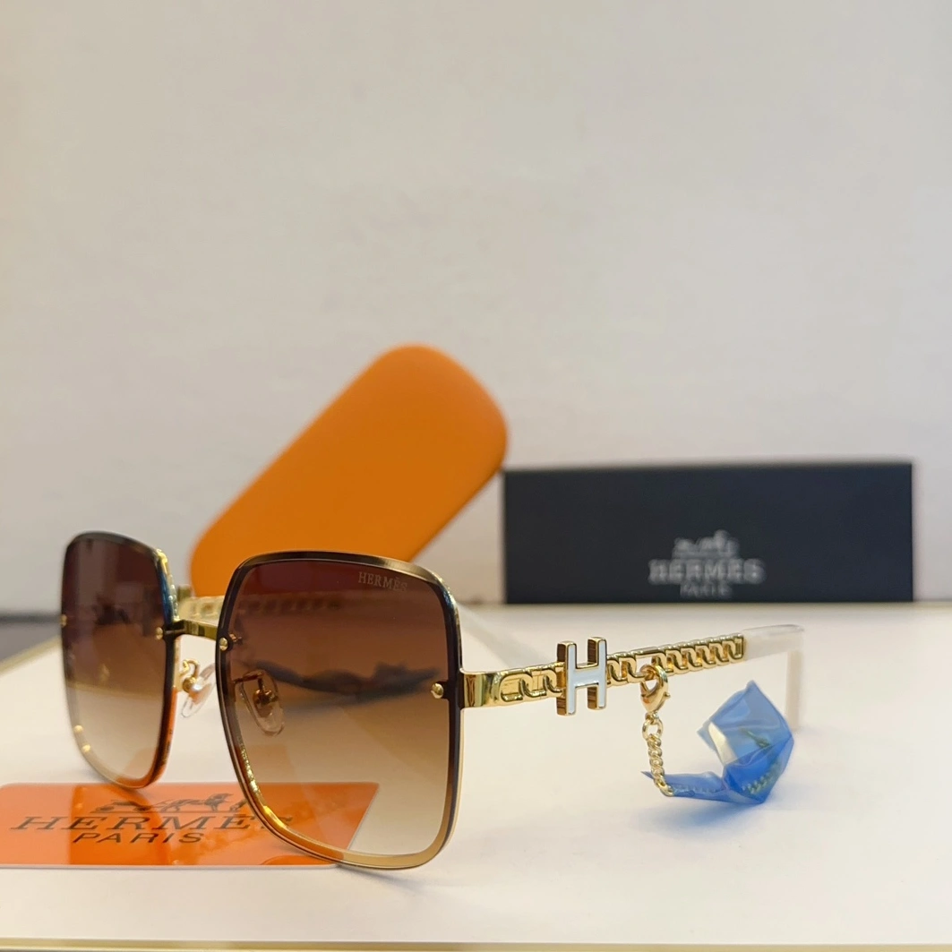 Hermes AAA Quality Sunglasses Stylish 8848
