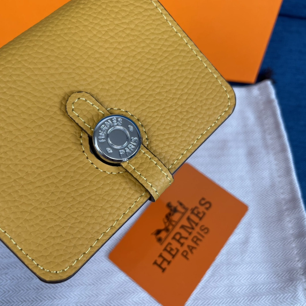 Hermes AAA Quality Wallets For Women Classic 4706