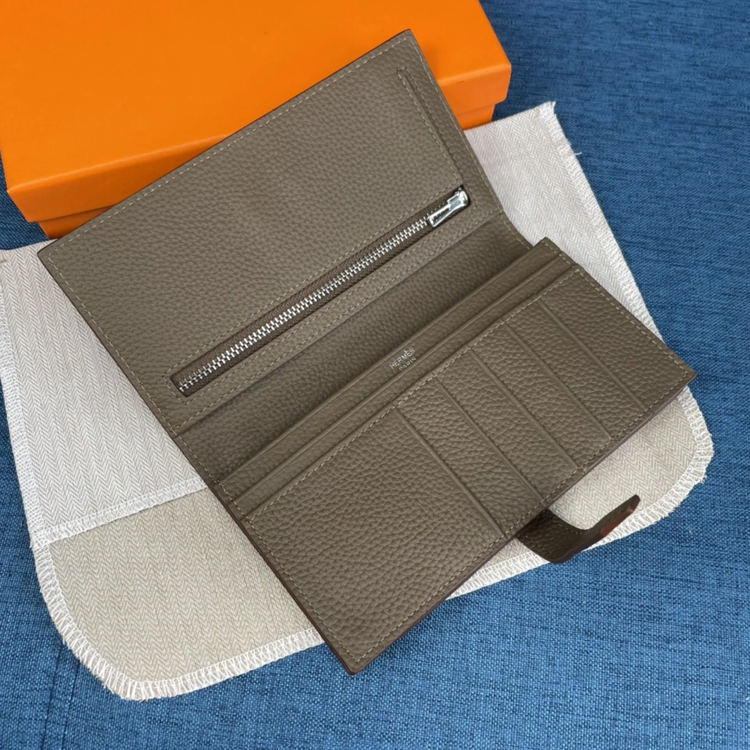 Hermes AAA Quality Wallets For Women ModernLook 4266